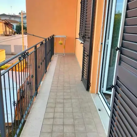 A 500 Metri Dal Mare *